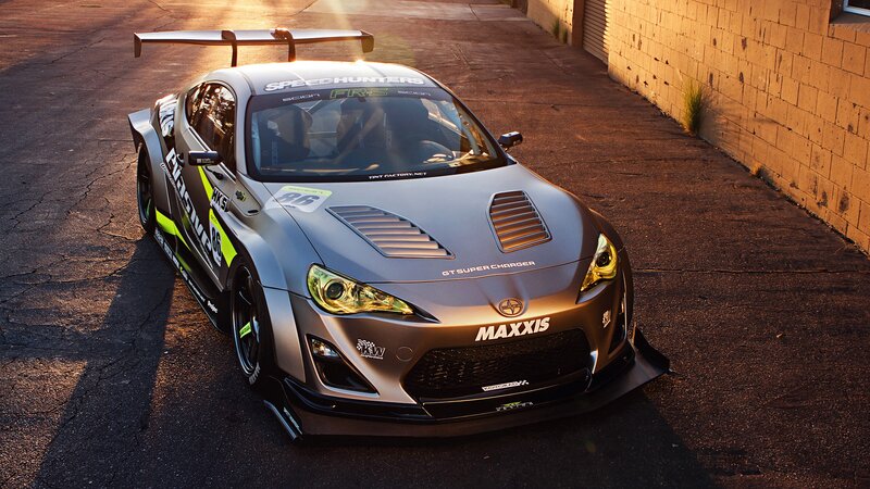 Modified Race Car — Gray, Dramatic