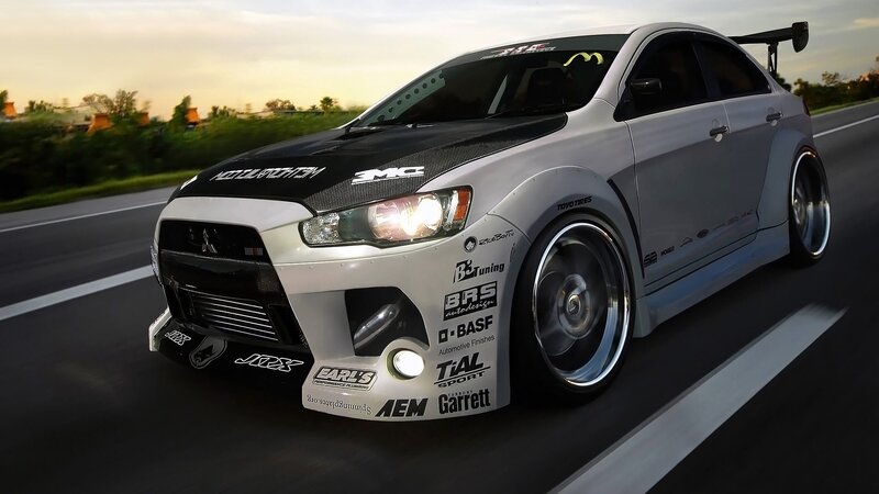 Modified Silver Sedan — Dynamic