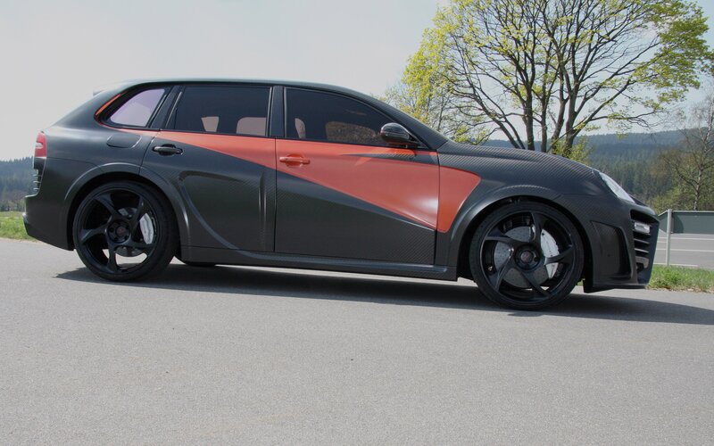 Modified Station Wagon — Black