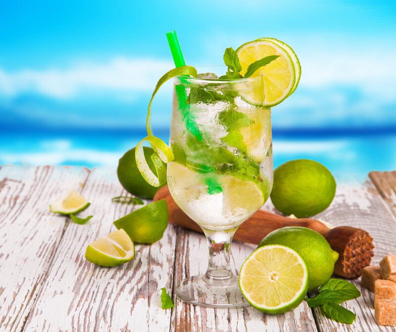 Mojito Cocktail on Table — Green