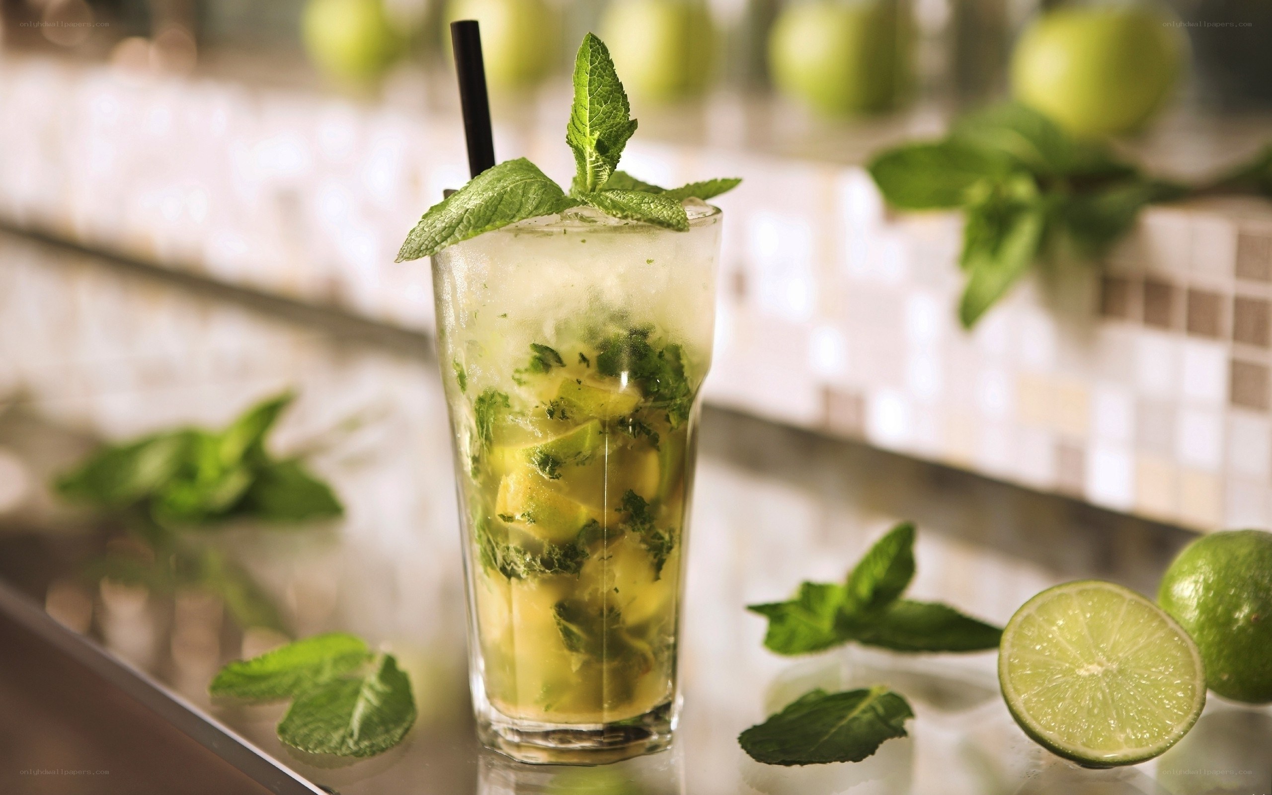 Mojito cocktail with mint and lime