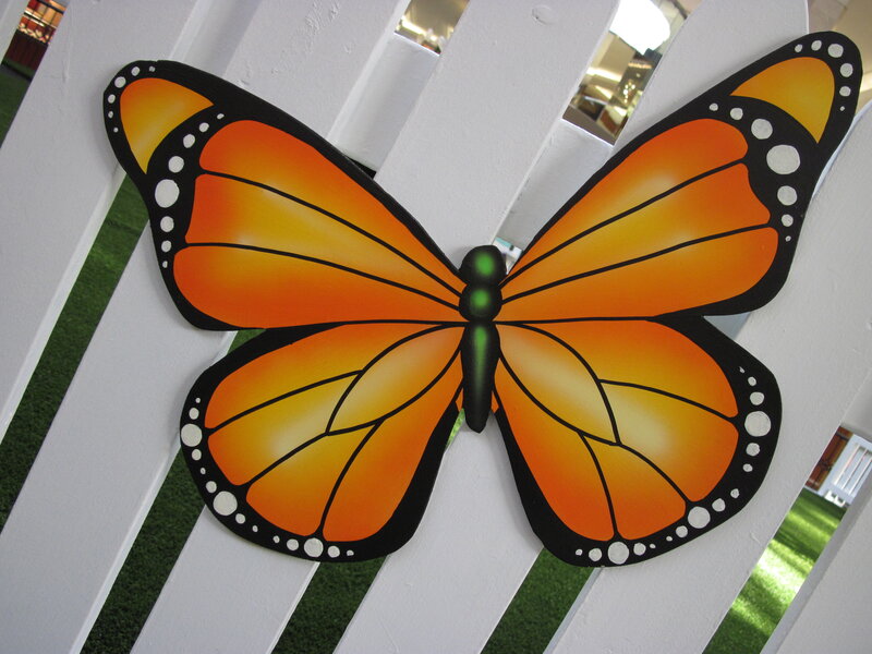 Monarch Butterfly Decoration — Orange, Calm