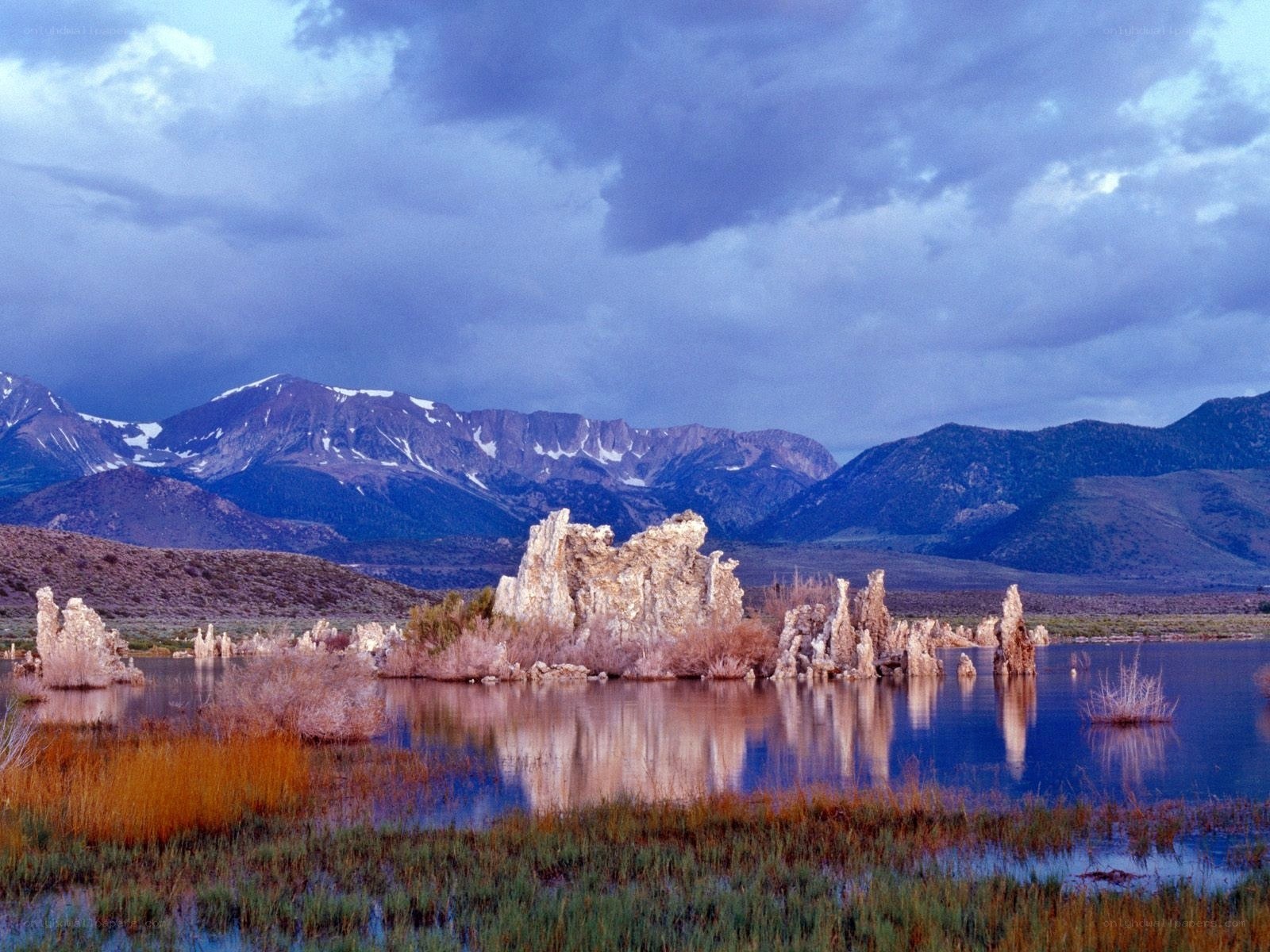 Mono Lake tufa formations
