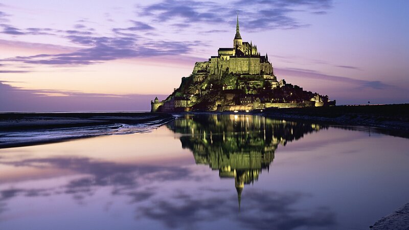 Mont Saint-Michel at dusk