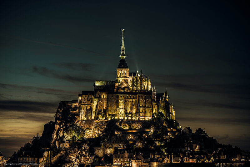 Mont Saint-Michel at night