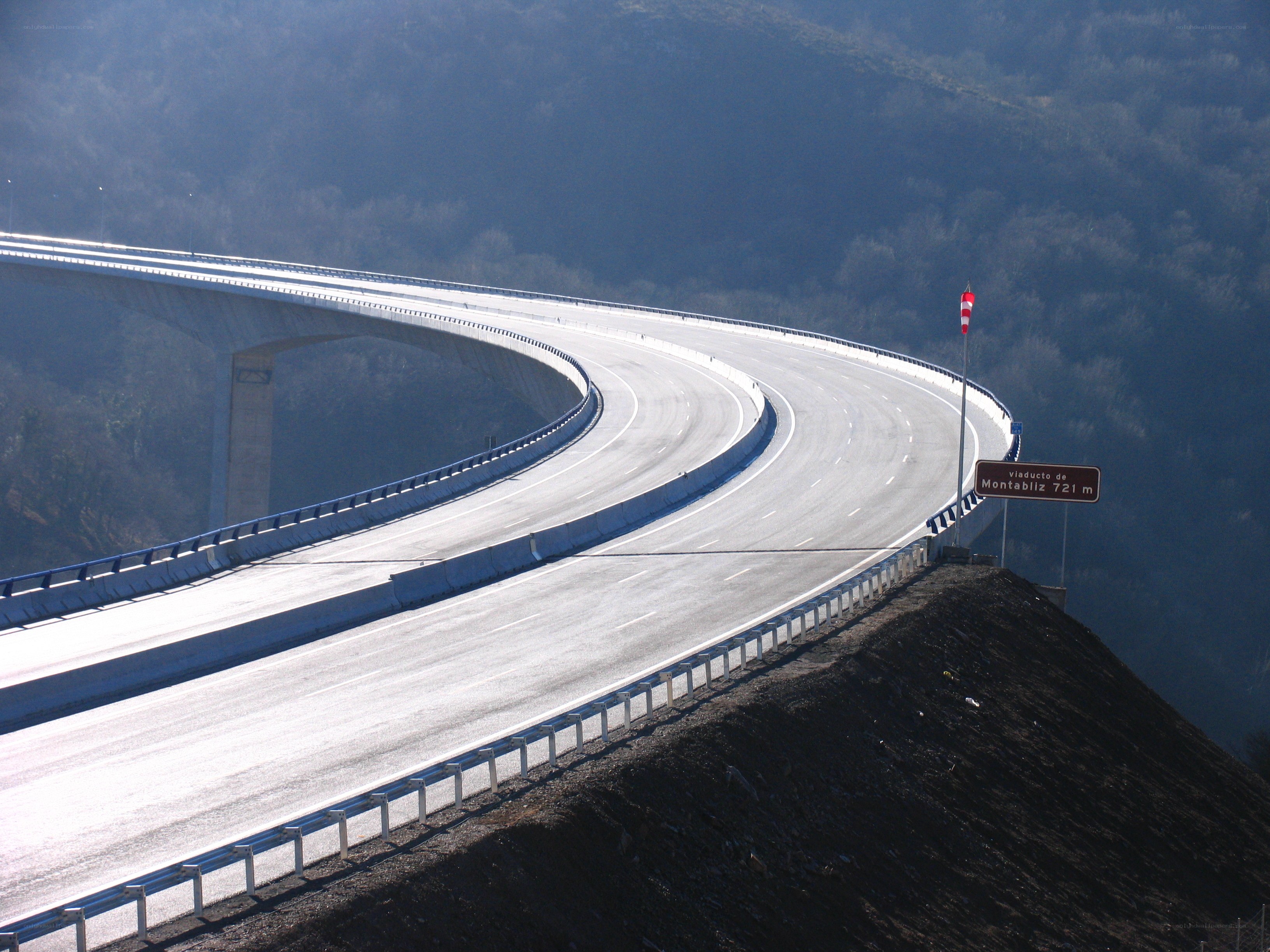 Montabilz Viaduct Curve