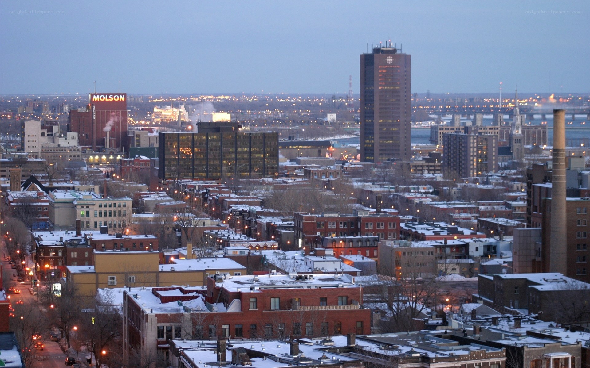Montreal cityscape at dusk