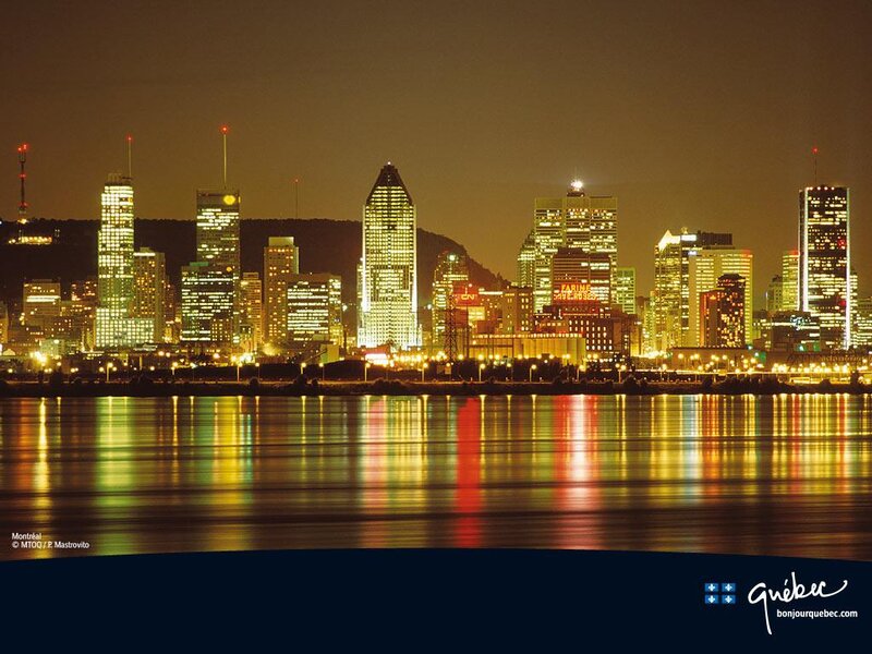 Montreal Skyline at Night — Yellow