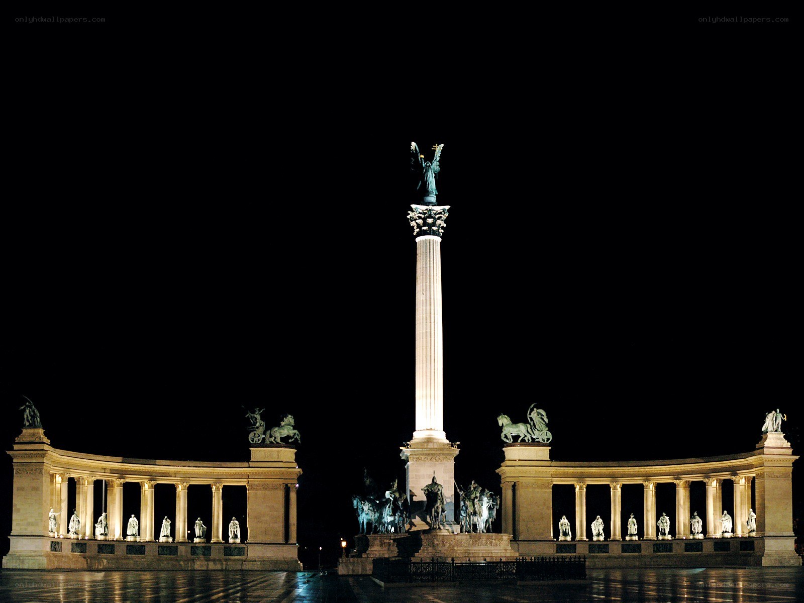 Monument at night in Budapest