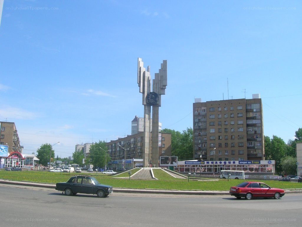 Monument in a city square