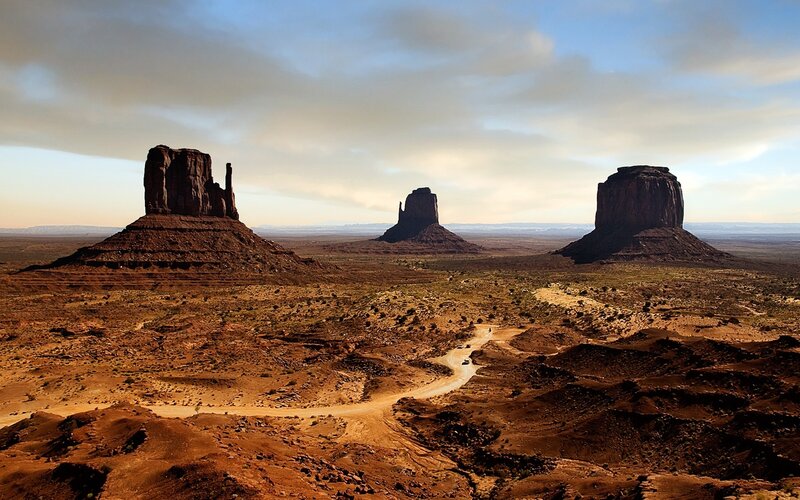 Monument Valley Buttes — Brown, Desolate