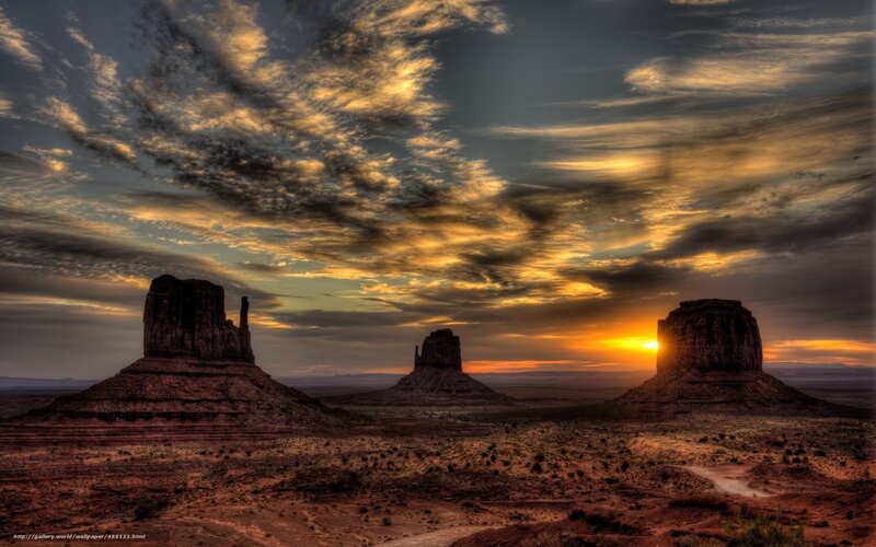 Monument Valley sunset