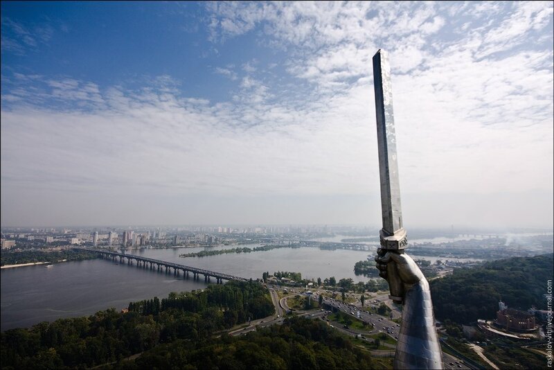 Monument with city view