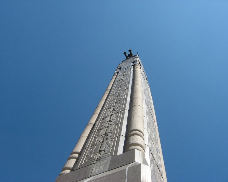 Monument with Statues — Blue