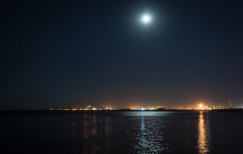 Moon over Harbor — Black