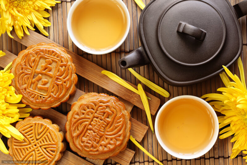 Mooncakes and Tea — Yellow, Serene
