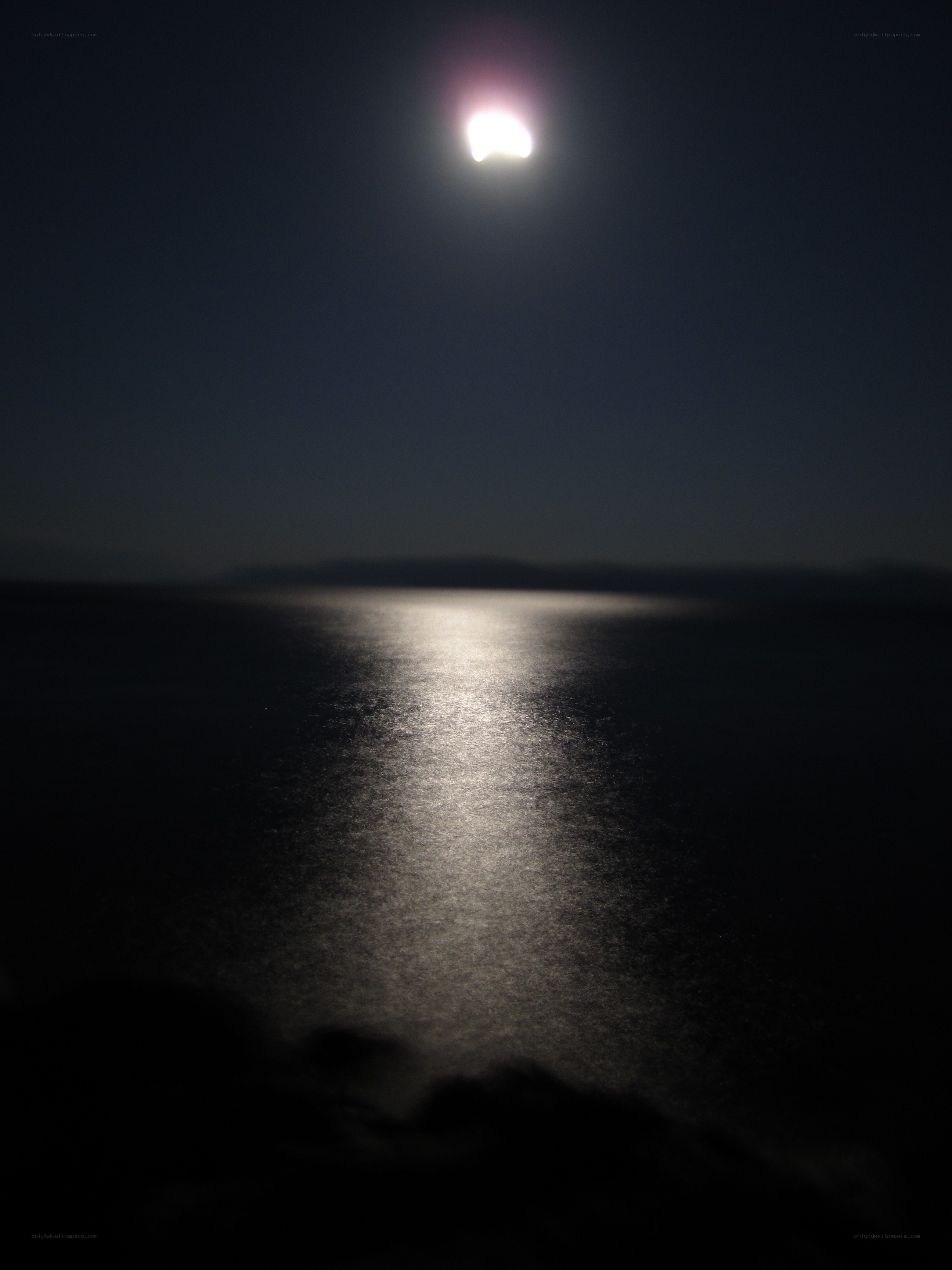 Moonlight over the sea