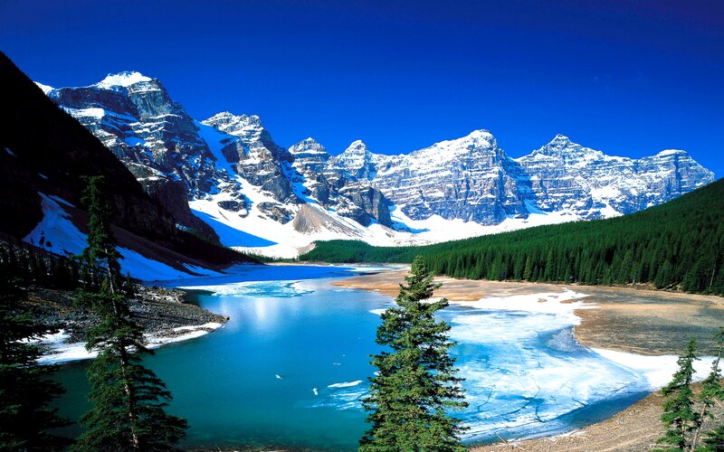Moraine Lake and Mountains — Blue, Serene, Winter
