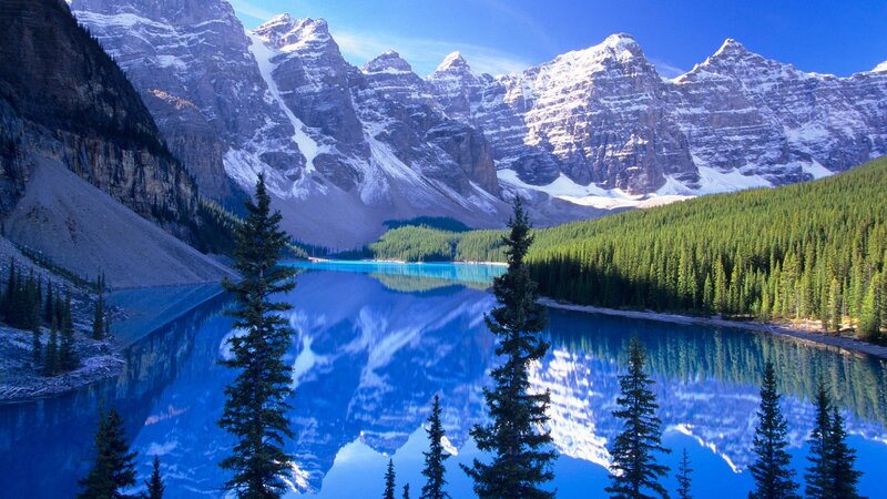 Moraine Lake and Mountains — Blue
