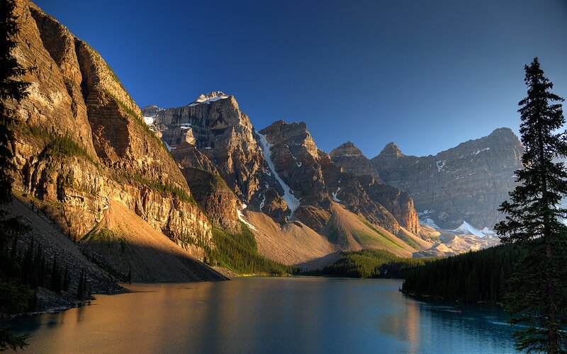 Moraine Lake at sunrise