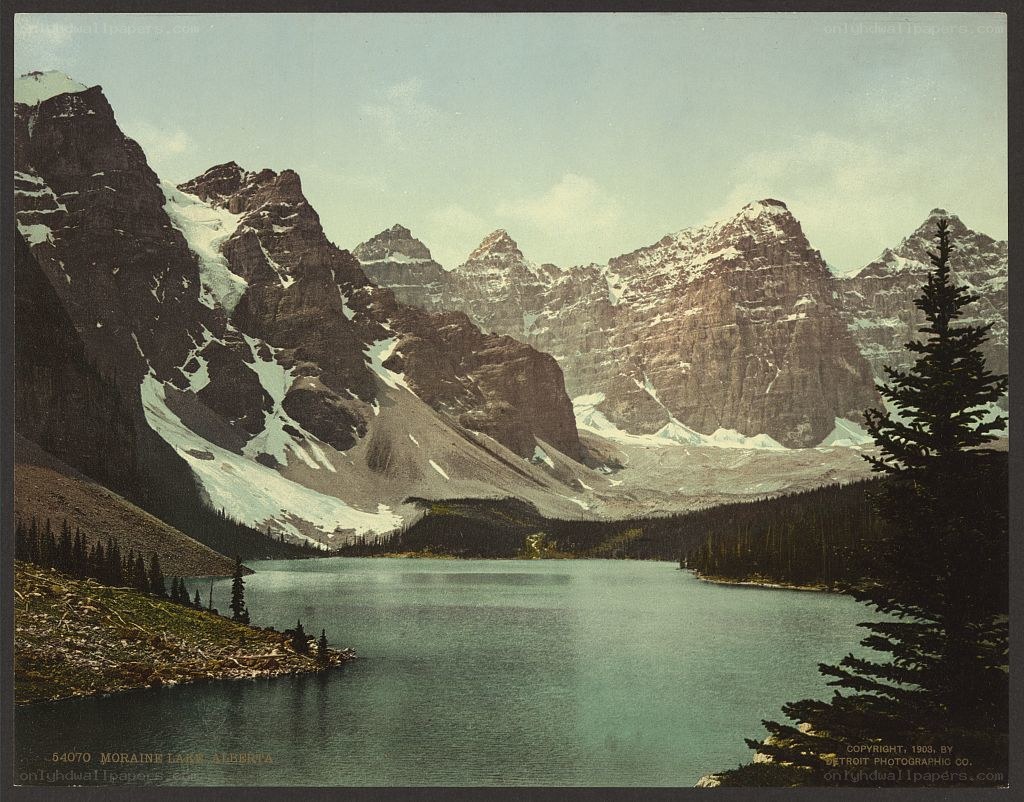 Moraine Lake in Alberta