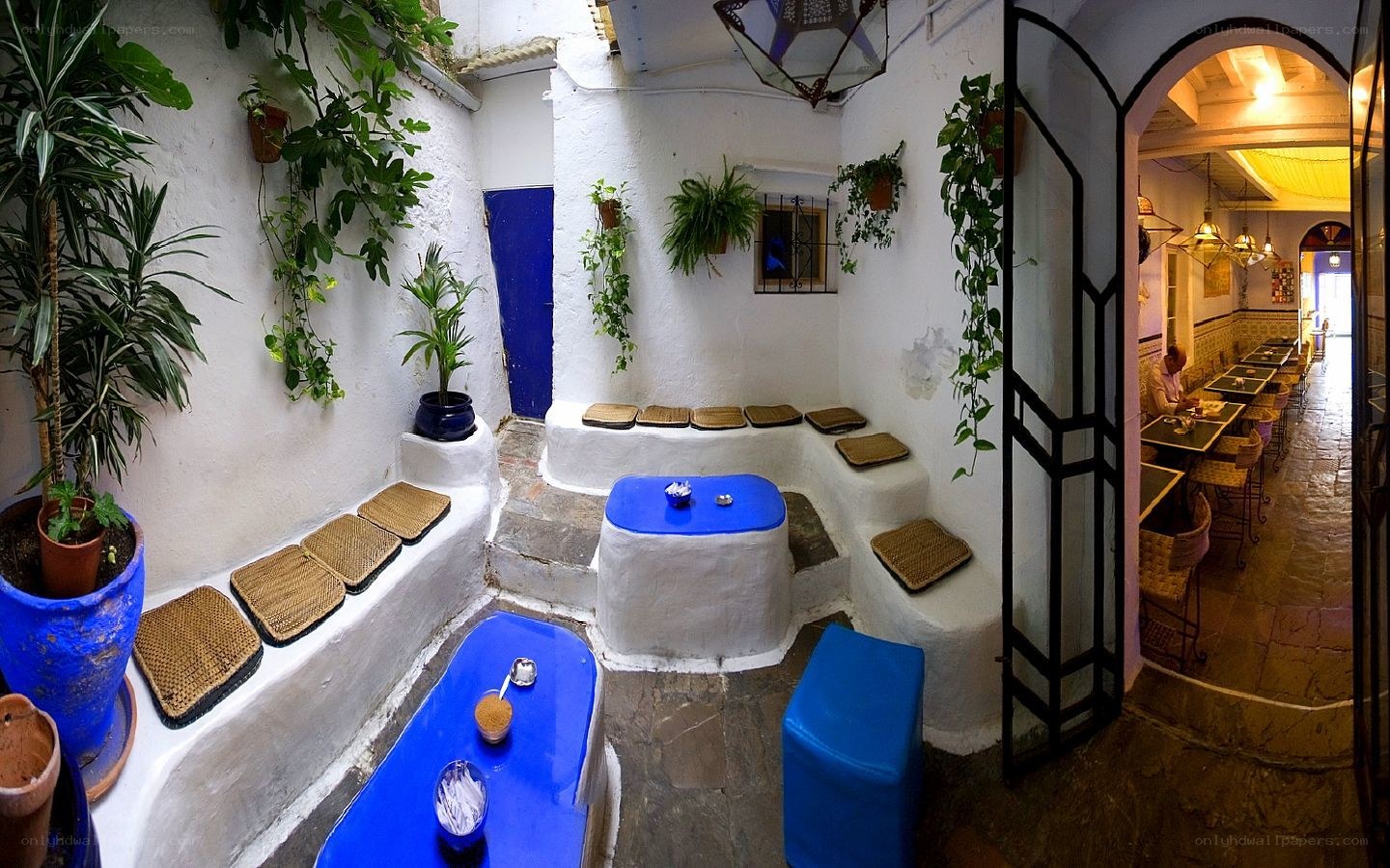Moroccan restaurant courtyard