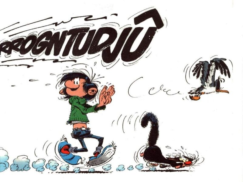 Mortadelo running from animals