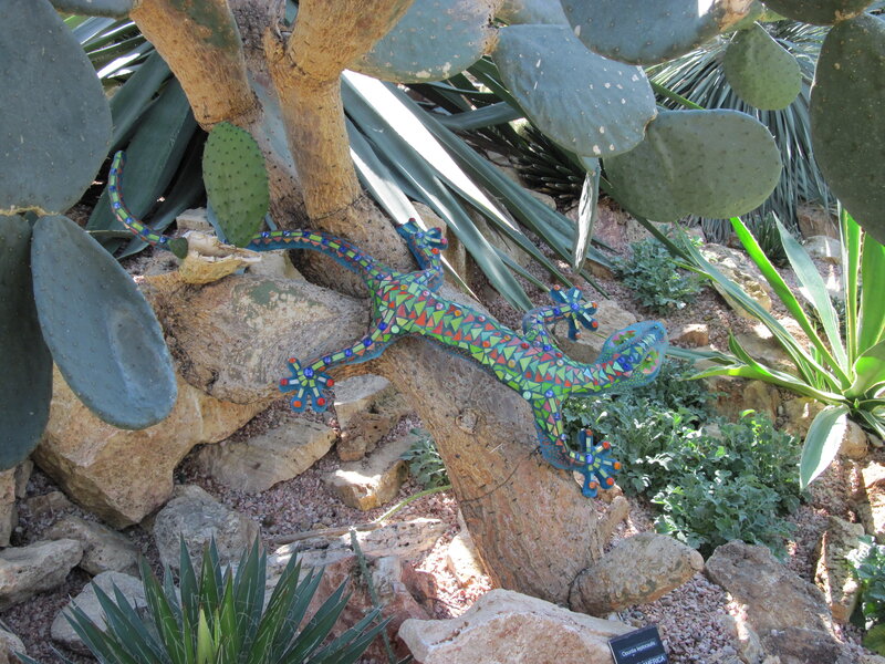 Mosaic Lizard Sculpture — Green