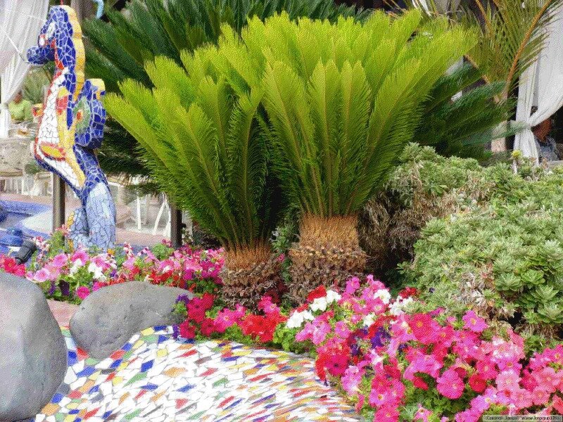 Mosaic Seahorse Sculpture