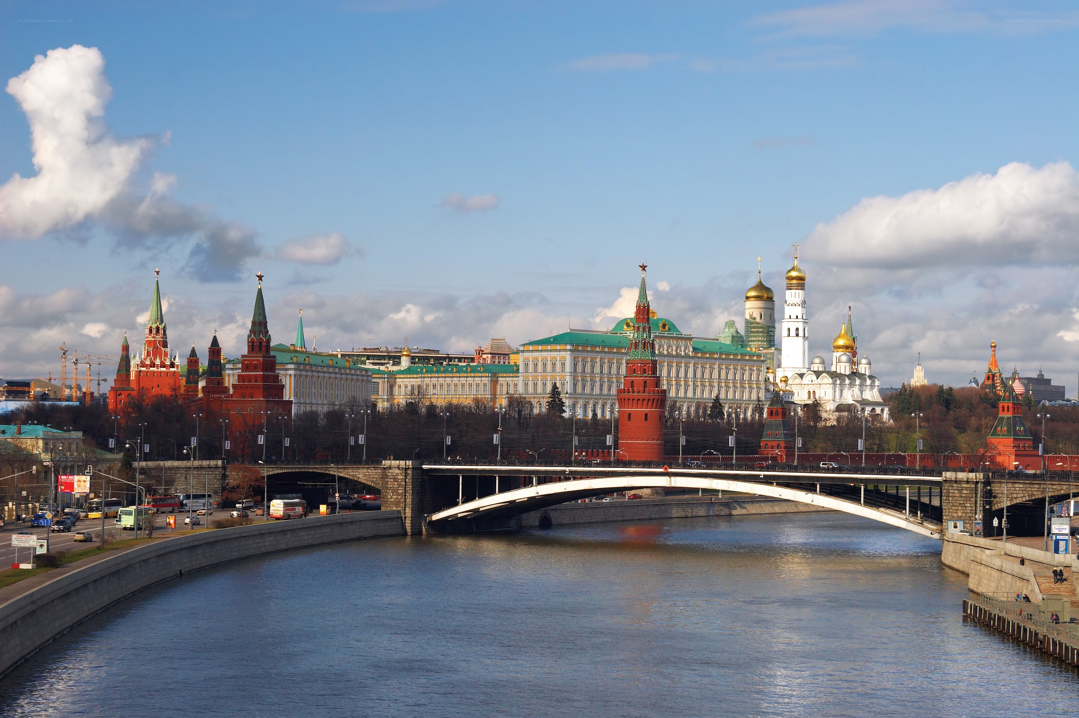Moscow Kremlin and river view