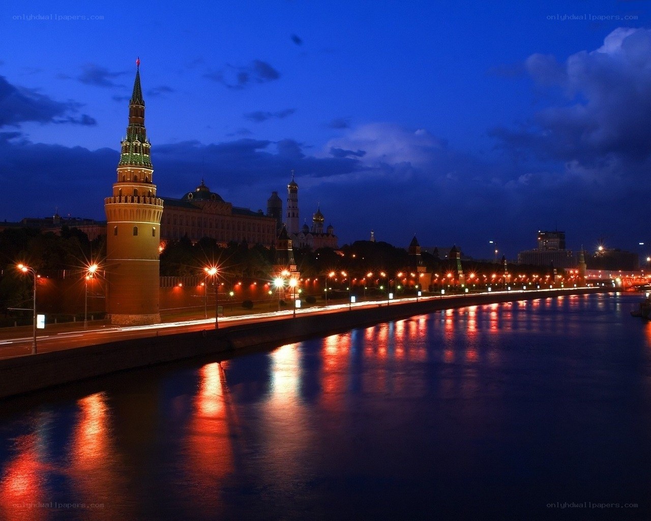 Moscow Kremlin at dusk