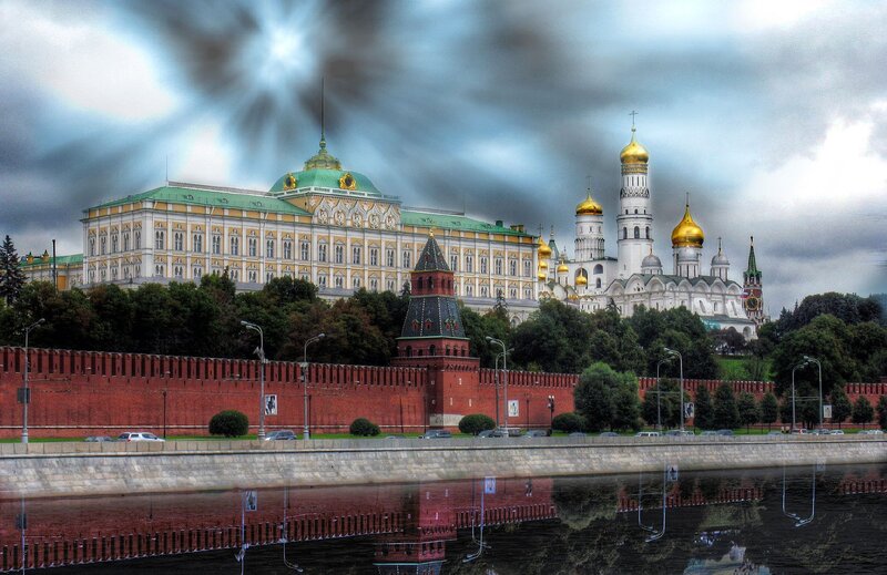 Moscow Kremlin — Red