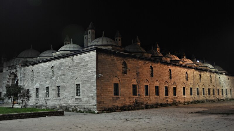 mosque at night