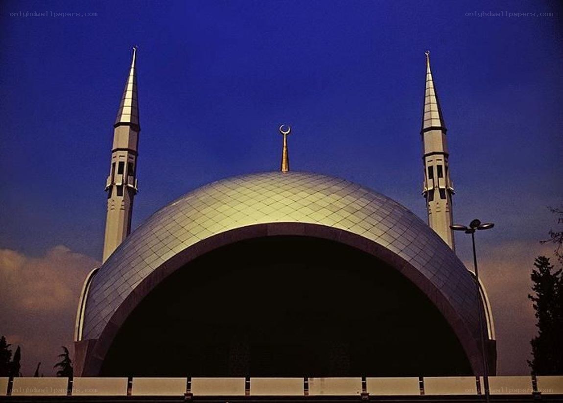 Mosque with domes and minarets