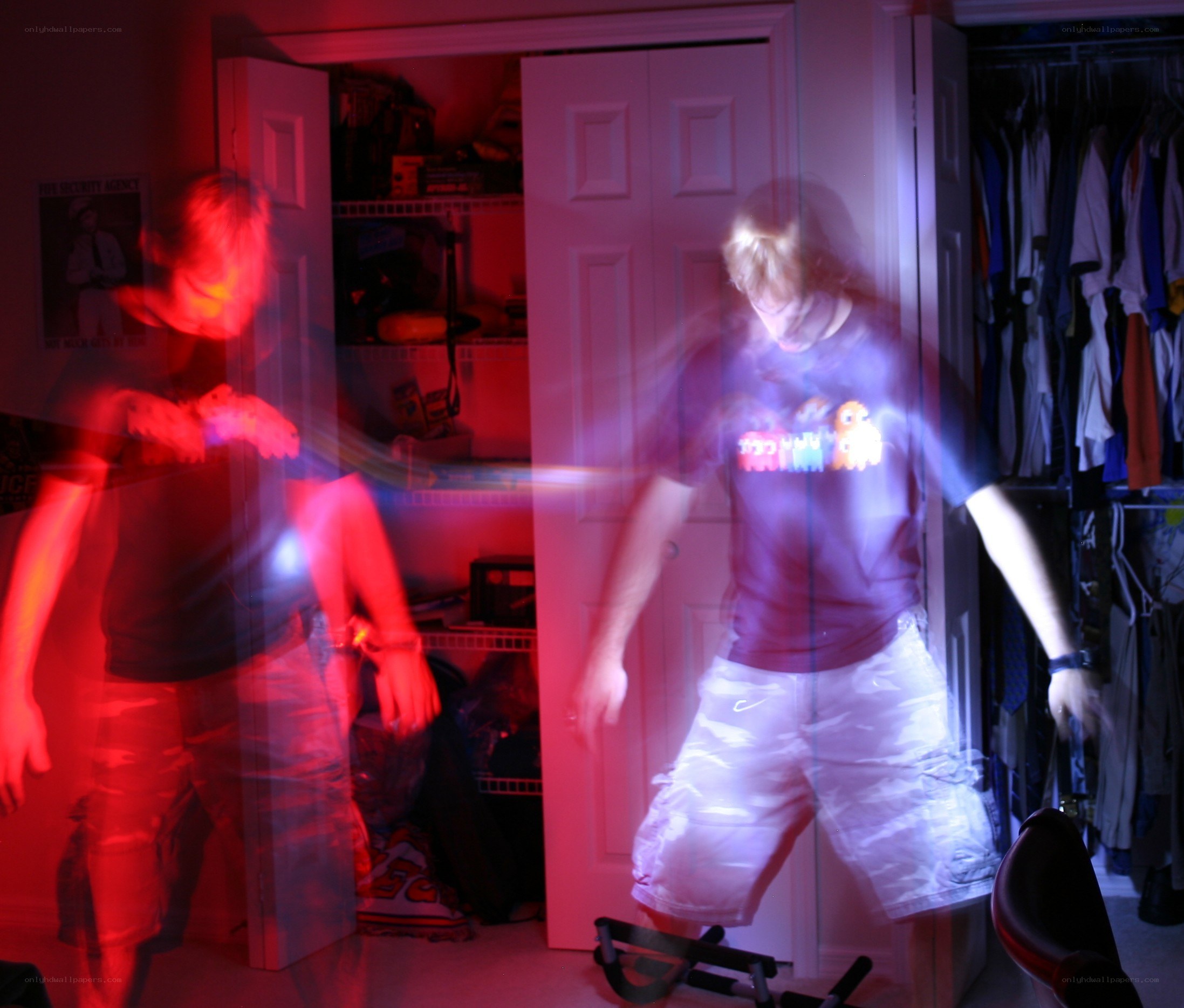 Motion blur in a bedroom