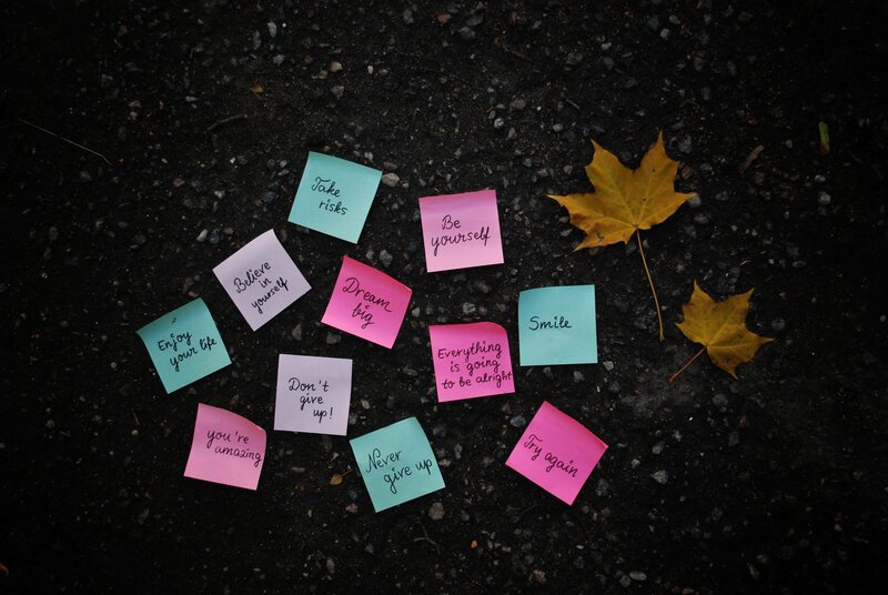 Motivational notes on pavement