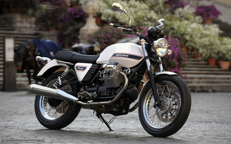 Moto Guzzi V7 Classic motorcycle