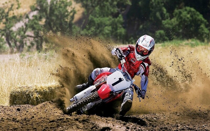 Motocross Rider on Dirt — Red, Dynamic