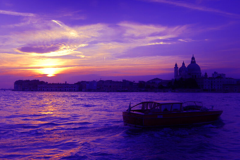 Motorboat on Water — Purple