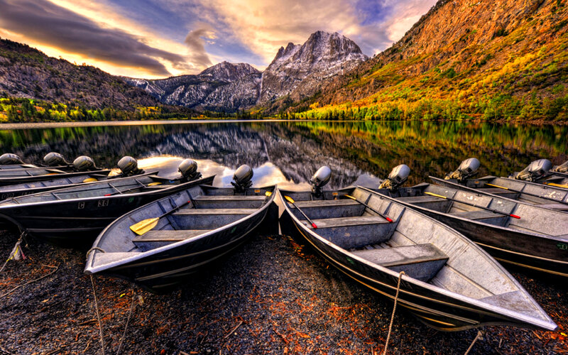 Motorboats on Lake Shore — Blue