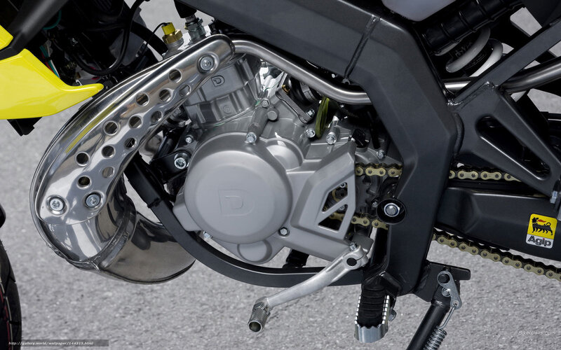 Motorcycle Engine and Exhaust — Silver, Mechanical