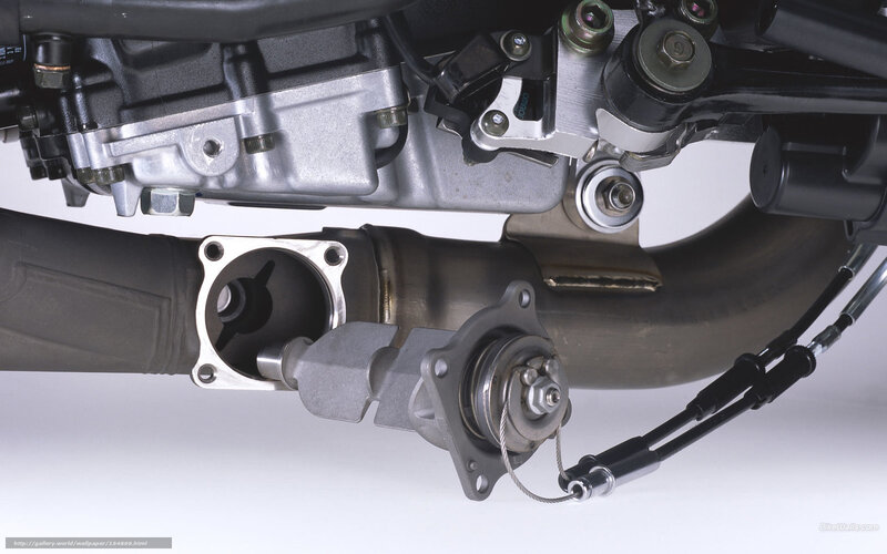motorcycle engine and exhaust system