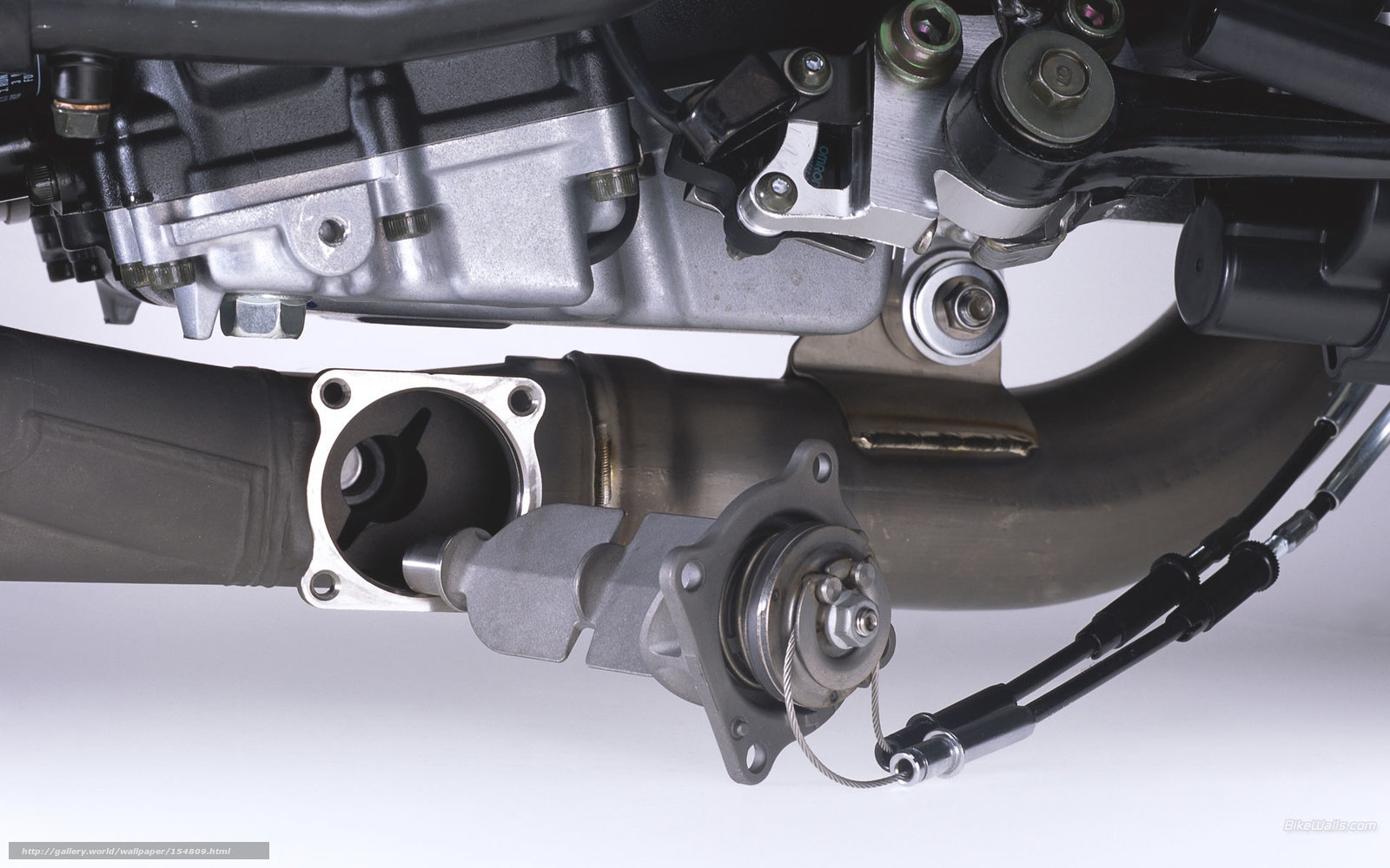 motorcycle engine and exhaust system