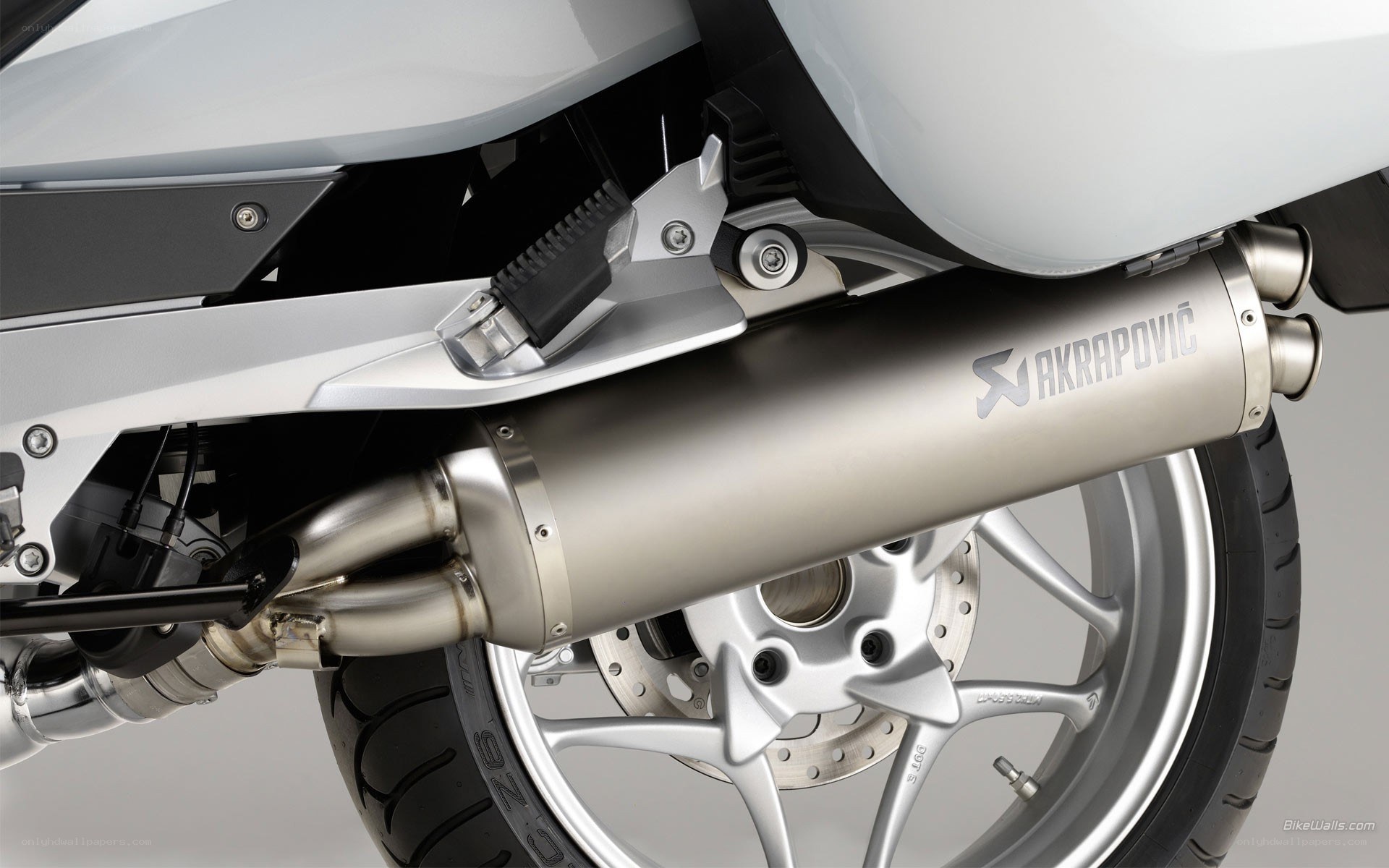 motorcycle exhaust system
