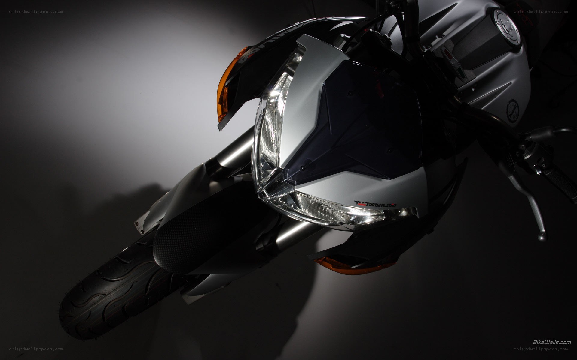motorcycle front view