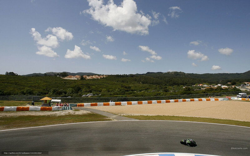 Motorcycle on Racetrack — Green