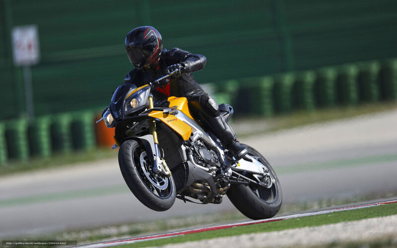Motorcycle on Racetrack — Yellow, Dynamic