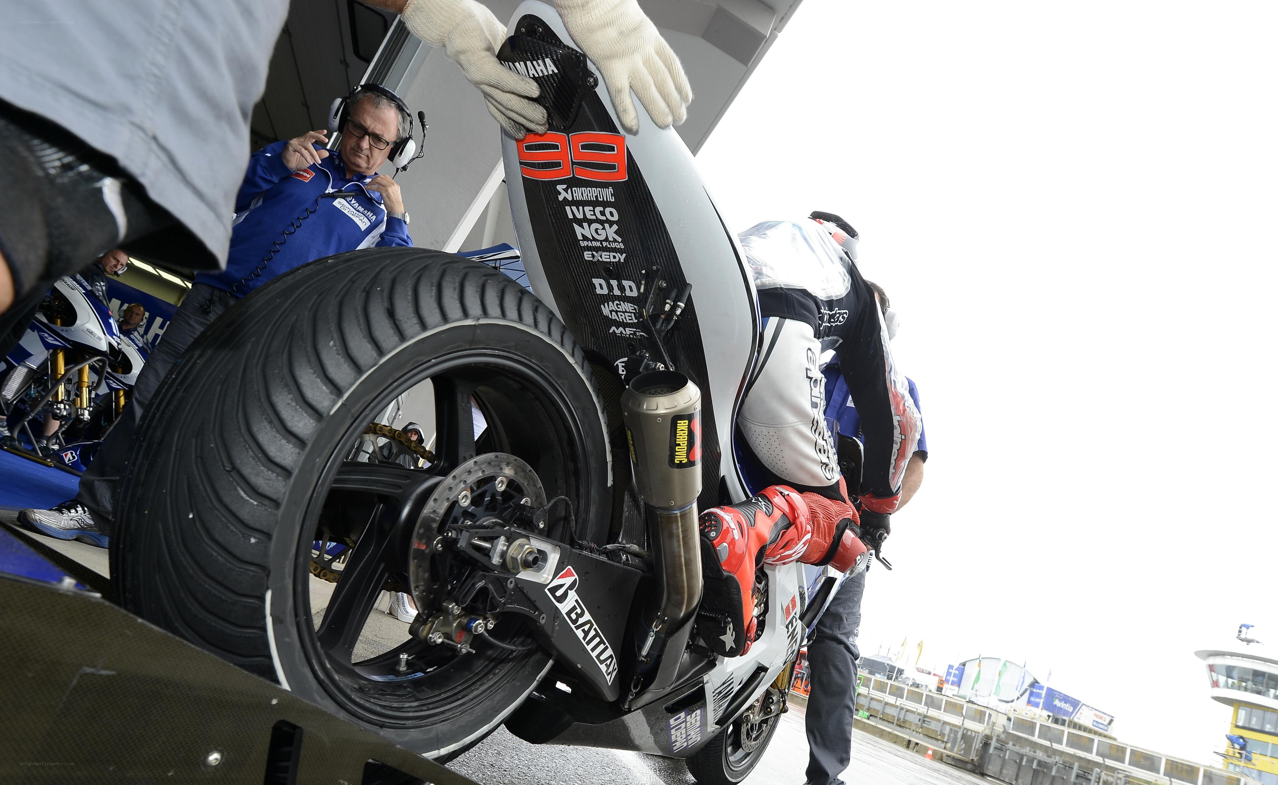 Motorcycle pit stop