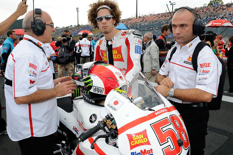 Motorcycle Racer with Team — White