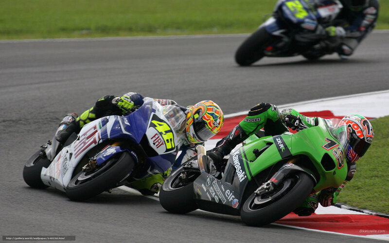Motorcycle Racers on Track — Green, Intense